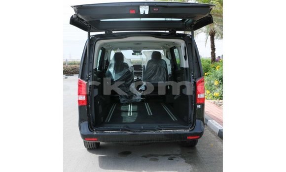 Buy Import Mercedes-Benz 250 Black Car in Import - Dubai in Great Comore Buy Import Mercedes-Benz 250 Black Car in Import - Dubai in Great Comore