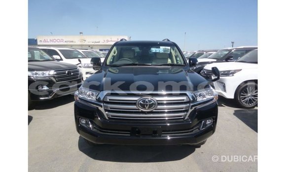 Acheter Import Voiture Toyota Land Cruiser Noir à Import - Dubai, Grande Comore Acheter Import Voiture Toyota Land Cruiser Noir à Import - Dubai, Grande Comore