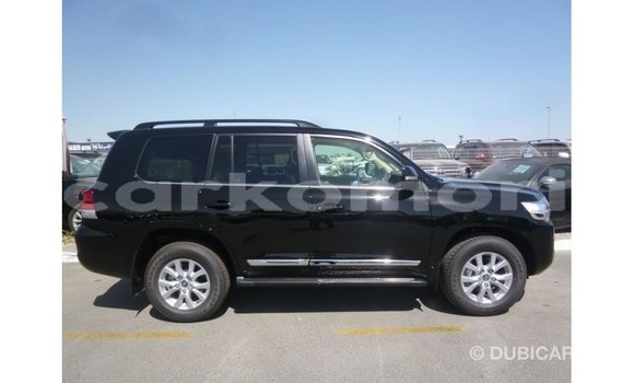 Acheter Import Voiture Toyota Land Cruiser Noir à Import - Dubai, Grande Comore Acheter Import Voiture Toyota Land Cruiser Noir à Import - Dubai, Grande Comore