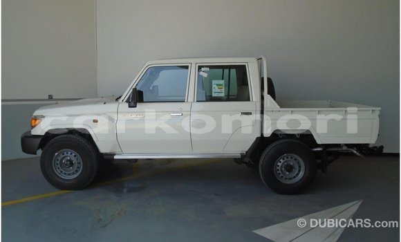 Buy Import Toyota Land Cruiser White Car in Import - Dubai in Great Comore Buy Import Toyota Land Cruiser White Car in Import - Dubai in Great Comore