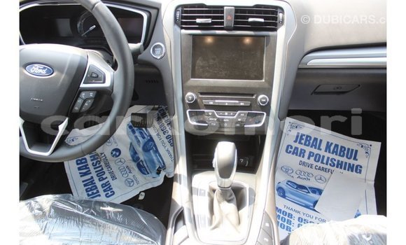 Acheter Import Voiture Ford Fusion Autre à Import - Dubai, Grande Comore Acheter Import Voiture Ford Fusion Autre à Import - Dubai, Grande Comore