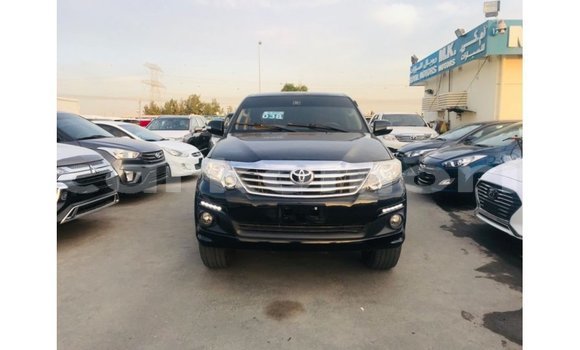Acheter Import Voiture Toyota Fortuner Noir à Import - Dubai, Grande Comore Acheter Import Voiture Toyota Fortuner Noir à Import - Dubai, Grande Comore