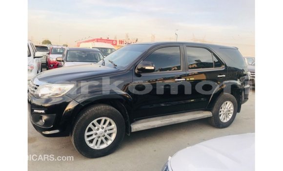 Acheter Import Voiture Toyota Fortuner Noir à Import - Dubai, Grande Comore Acheter Import Voiture Toyota Fortuner Noir à Import - Dubai, Grande Comore