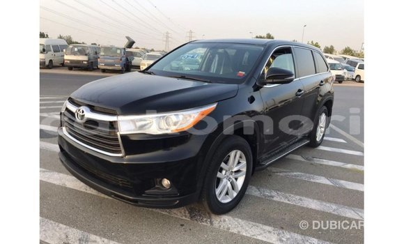 Acheter Import Voiture Toyota Highlander Noir à Import - Dubai, Grande Comore Acheter Import Voiture Toyota Highlander Noir à Import - Dubai, Grande Comore
