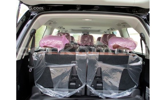 Buy Import Toyota Land Cruiser Black Car in Import - Dubai in Great Comore Buy Import Toyota Land Cruiser Black Car in Import - Dubai in Great Comore