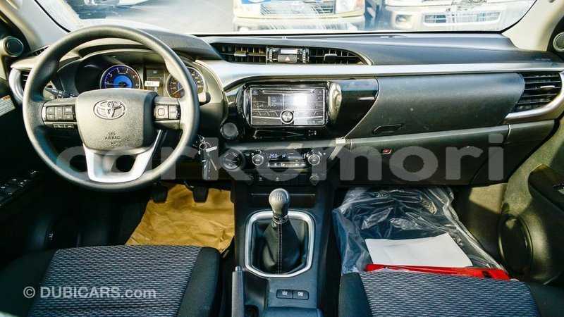 Big with watermark toyota hilux grande comore import dubai 2786