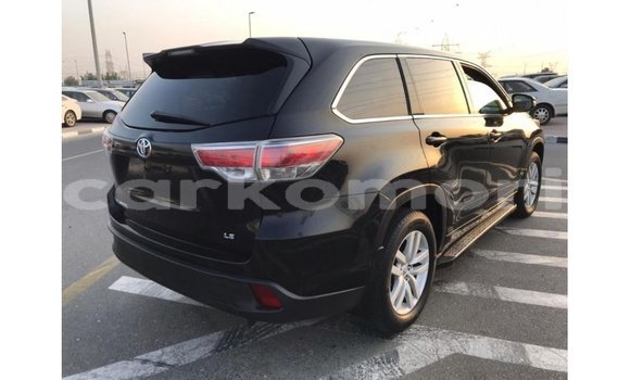 Acheter Import Voiture Toyota Highlander Noir à Import - Dubai, Grande Comore Acheter Import Voiture Toyota Highlander Noir à Import - Dubai, Grande Comore