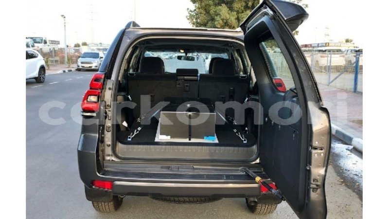 Big with watermark toyota prado grande comore import dubai 2789