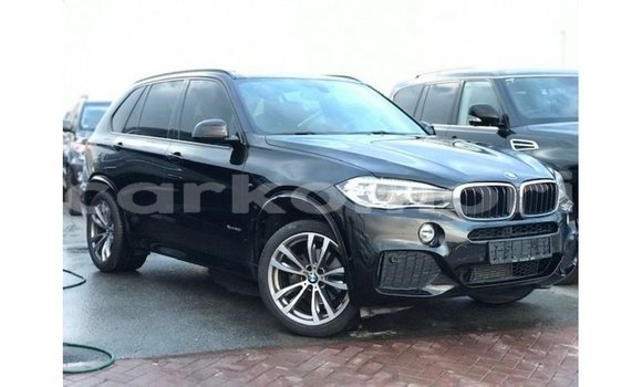 Acheter Import Voiture BMW X5 Noir à Import - Dubai, Grande Comore