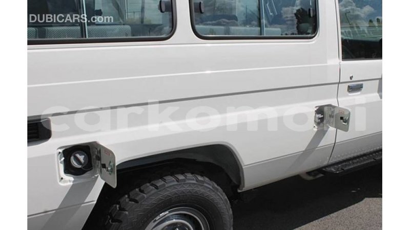 Big with watermark toyota land cruiser grande comore import dubai 2792