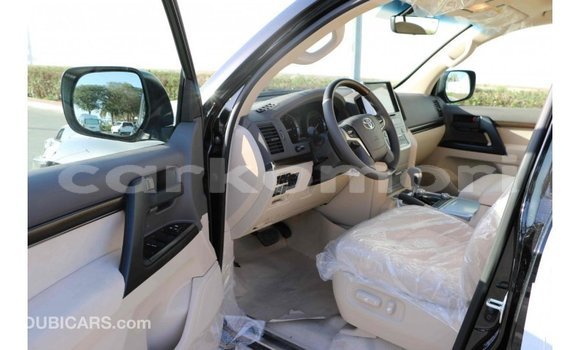 Buy Import Toyota Land Cruiser Black Car in Import - Dubai in Great Comore Buy Import Toyota Land Cruiser Black Car in Import - Dubai in Great Comore
