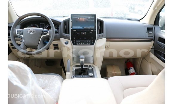 Buy Import Toyota Land Cruiser Black Car in Import - Dubai in Great Comore Buy Import Toyota Land Cruiser Black Car in Import - Dubai in Great Comore