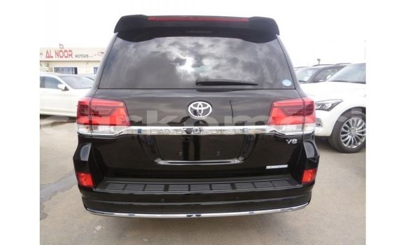 Acheter Import Voiture Toyota Land Cruiser Noir à Import - Dubai, Grande Comore Acheter Import Voiture Toyota Land Cruiser Noir à Import - Dubai, Grande Comore