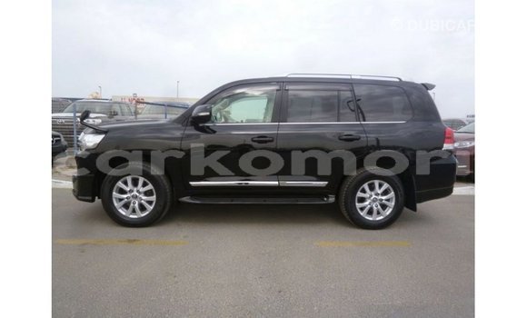 Acheter Import Voiture Toyota Land Cruiser Noir à Import - Dubai, Grande Comore Acheter Import Voiture Toyota Land Cruiser Noir à Import - Dubai, Grande Comore
