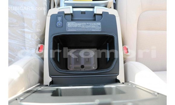 Buy Import Toyota Land Cruiser Black Car in Import - Dubai in Great Comore Buy Import Toyota Land Cruiser Black Car in Import - Dubai in Great Comore