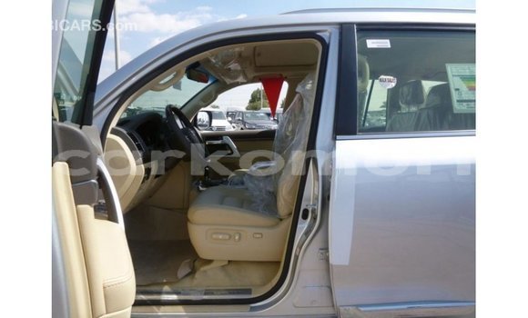 Acheter Import Voiture Toyota Land Cruiser Autre à Import - Dubai, Grande Comore Acheter Import Voiture Toyota Land Cruiser Autre à Import - Dubai, Grande Comore
