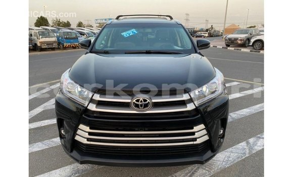 Acheter Import Voiture Toyota Highlander Noir à Import - Dubai, Grande Comore Acheter Import Voiture Toyota Highlander Noir à Import - Dubai, Grande Comore