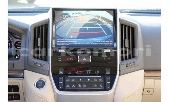 Buy Import Toyota Land Cruiser Black Car in Import - Dubai in Great Comore Buy Import Toyota Land Cruiser Black Car in Import - Dubai in Great Comore