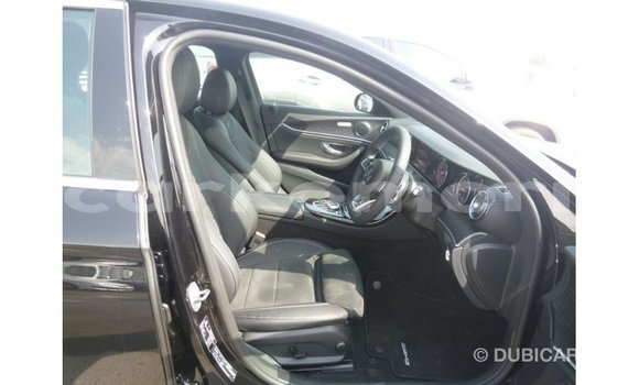 Acheter Import Voiture Mercedes-Benz 190 Noir à Import - Dubai, Grande Comore Acheter Import Voiture Mercedes-Benz 190 Noir à Import - Dubai, Grande Comore