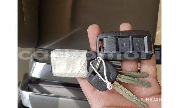 Buy Import Toyota Land Cruiser Beige Car in Import - Dubai in Great Comore Buy Import Toyota Land Cruiser Beige Car in Import - Dubai in Great Comore