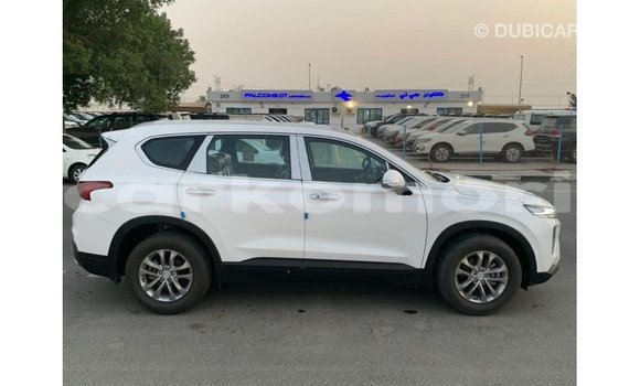 Buy Import Hyundai Santa Fe White Car in Import - Dubai in Great Comore Buy Import Hyundai Santa Fe White Car in Import - Dubai in Great Comore