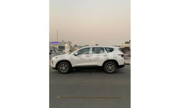 Buy Import Hyundai Santa Fe White Car in Import - Dubai in Great Comore Buy Import Hyundai Santa Fe White Car in Import - Dubai in Great Comore
