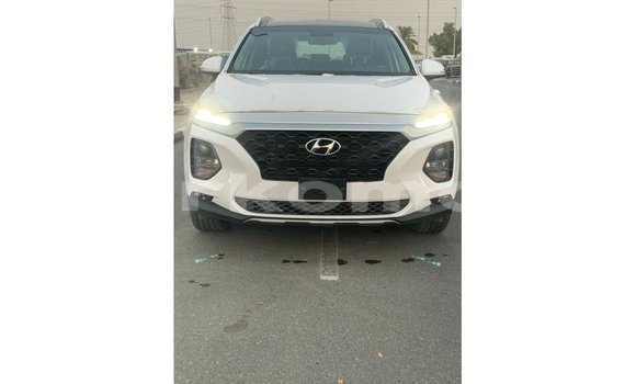 Buy Import Hyundai Santa Fe White Car in Import - Dubai in Great Comore Buy Import Hyundai Santa Fe White Car in Import - Dubai in Great Comore