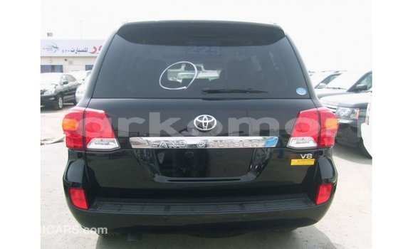 Buy Import Toyota Land Cruiser Black Car in Import - Dubai in Great Comore Buy Import Toyota Land Cruiser Black Car in Import - Dubai in Great Comore