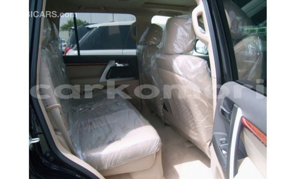 Buy Import Toyota Land Cruiser Black Car in Import - Dubai in Great Comore Buy Import Toyota Land Cruiser Black Car in Import - Dubai in Great Comore