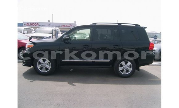 Buy Import Toyota Land Cruiser Black Car in Import - Dubai in Great Comore Buy Import Toyota Land Cruiser Black Car in Import - Dubai in Great Comore