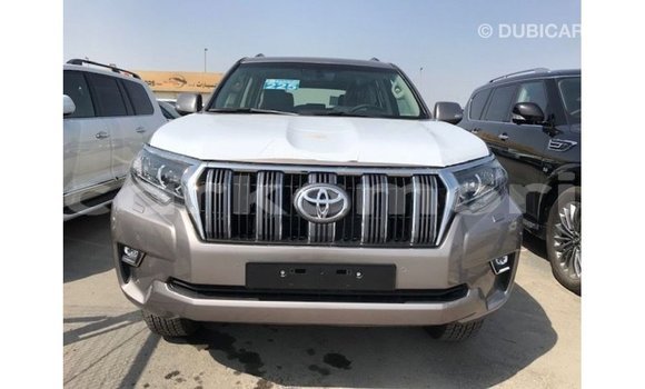 Acheter Import Voiture Toyota Prado Marron à Import - Dubai, Grande Comore Acheter Import Voiture Toyota Prado Marron à Import - Dubai, Grande Comore