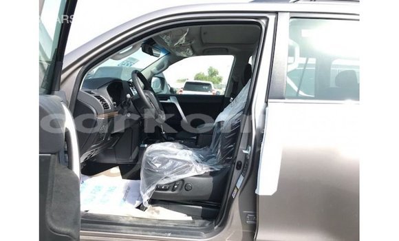 Acheter Import Voiture Toyota Prado Marron à Import - Dubai, Grande Comore Acheter Import Voiture Toyota Prado Marron à Import - Dubai, Grande Comore