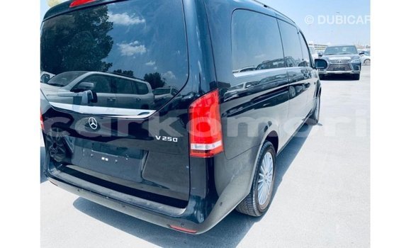Buy Import Mercedes-Benz 250 Black Car in Import - Dubai in Great Comore Buy Import Mercedes-Benz 250 Black Car in Import - Dubai in Great Comore