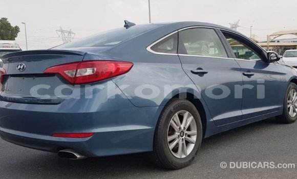 Acheter Import Voiture Hyundai Sonata Bleu à Import - Dubai, Grande Comore Acheter Import Voiture Hyundai Sonata Bleu à Import - Dubai, Grande Comore