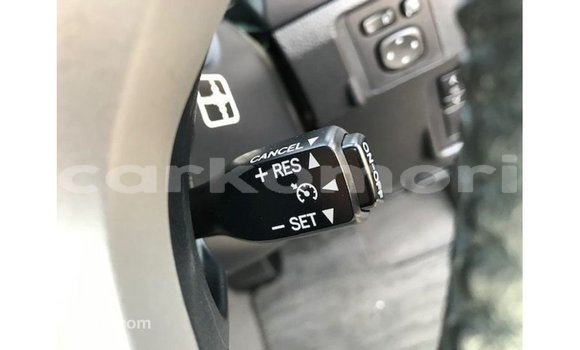 Acheter Import Voiture Toyota Prado Noir à Import - Dubai, Grande Comore Acheter Import Voiture Toyota Prado Noir à Import - Dubai, Grande Comore