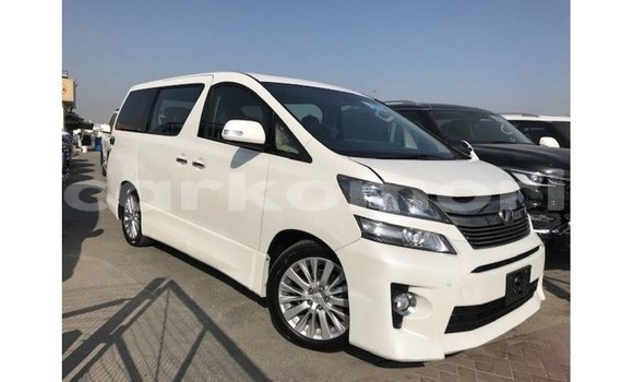 Acheter Import Voiture Toyota Vellfire Blanc à Import - Dubai, Grande Comore Acheter Import Voiture Toyota Vellfire Blanc à Import - Dubai, Grande Comore