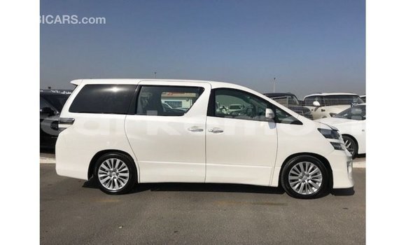 Acheter Import Voiture Toyota Vellfire Blanc à Import - Dubai, Grande Comore Acheter Import Voiture Toyota Vellfire Blanc à Import - Dubai, Grande Comore