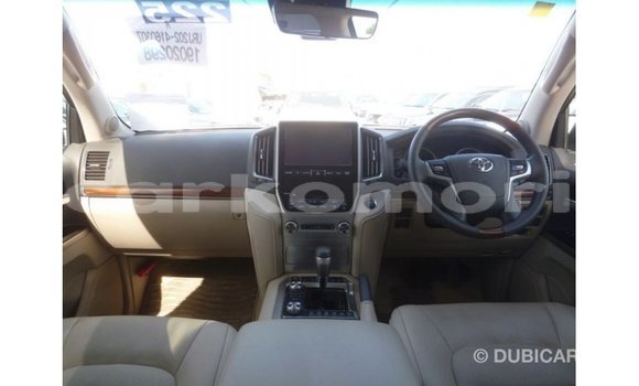 Buy Import Toyota Land Cruiser Black Car in Import - Dubai in Great Comore Buy Import Toyota Land Cruiser Black Car in Import - Dubai in Great Comore