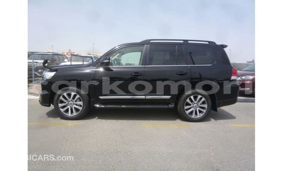 Acheter Import Voiture Toyota Land Cruiser Noir à Import - Dubai, Grande Comore Acheter Import Voiture Toyota Land Cruiser Noir à Import - Dubai, Grande Comore
