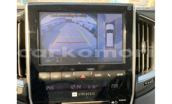 Buy Import Toyota Land Cruiser Black Car in Import - Dubai in Great Comore Buy Import Toyota Land Cruiser Black Car in Import - Dubai in Great Comore