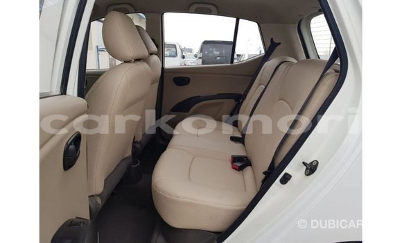 Acheter Import Voiture Hyundai i10 Blanc à Import - Dubai, Grande Comore Acheter Import Voiture Hyundai i10 Blanc à Import - Dubai, Grande Comore