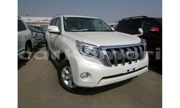 Buy Import Toyota Prado White Car in Import - Dubai in Great Comore Buy Import Toyota Prado White Car in Import - Dubai in Great Comore