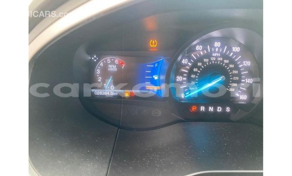 Acheter Import Voiture Ford Edge Blanc à Import - Dubai, Grande Comore Acheter Import Voiture Ford Edge Blanc à Import - Dubai, Grande Comore