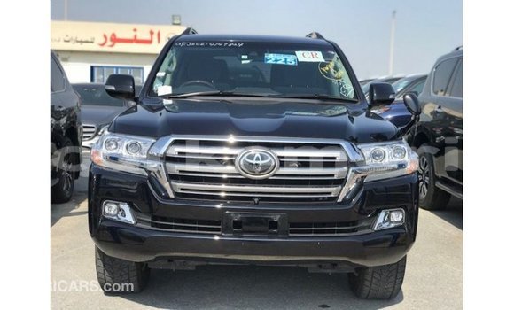 Acheter Import Voiture Toyota Land Cruiser Noir à Import - Dubai, Grande Comore Acheter Import Voiture Toyota Land Cruiser Noir à Import - Dubai, Grande Comore