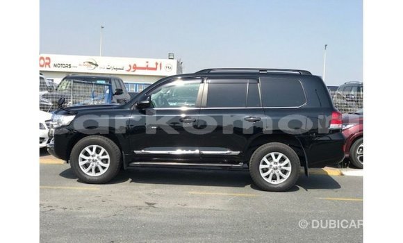 Acheter Import Voiture Toyota Land Cruiser Noir à Import - Dubai, Grande Comore Acheter Import Voiture Toyota Land Cruiser Noir à Import - Dubai, Grande Comore