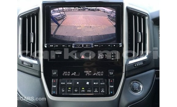 Acheter Import Voiture Toyota Land Cruiser Noir à Import - Dubai, Grande Comore Acheter Import Voiture Toyota Land Cruiser Noir à Import - Dubai, Grande Comore