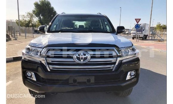 Buy Import Toyota Land Cruiser Black Car in Import - Dubai in Great Comore Buy Import Toyota Land Cruiser Black Car in Import - Dubai in Great Comore
