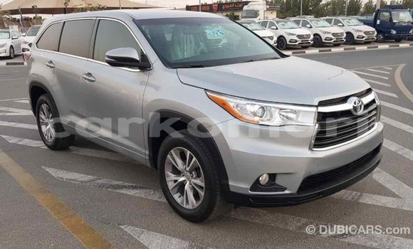 Acheter Import Voiture Toyota Highlander Autre à Import - Dubai, Grande Comore Acheter Import Voiture Toyota Highlander Autre à Import - Dubai, Grande Comore