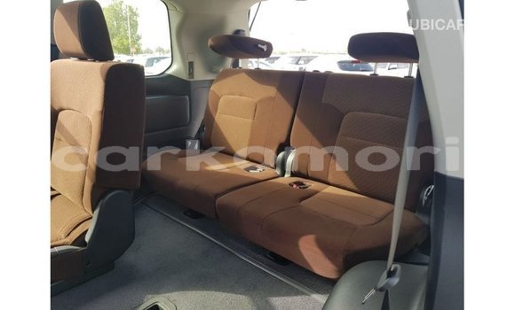 Acheter Import Voiture Toyota Land Cruiser Noir à Import - Dubai, Grande Comore Acheter Import Voiture Toyota Land Cruiser Noir à Import - Dubai, Grande Comore