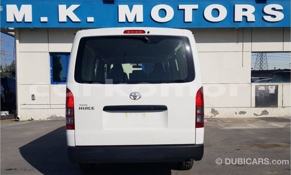 Acheter Import Voiture Toyota Hiace Blanc à Import - Dubai, Grande Comore Acheter Import Voiture Toyota Hiace Blanc à Import - Dubai, Grande Comore